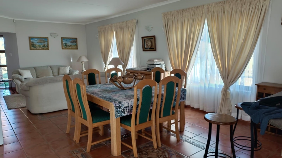 4 Bedroom Property for Sale in Oranjeville Free State